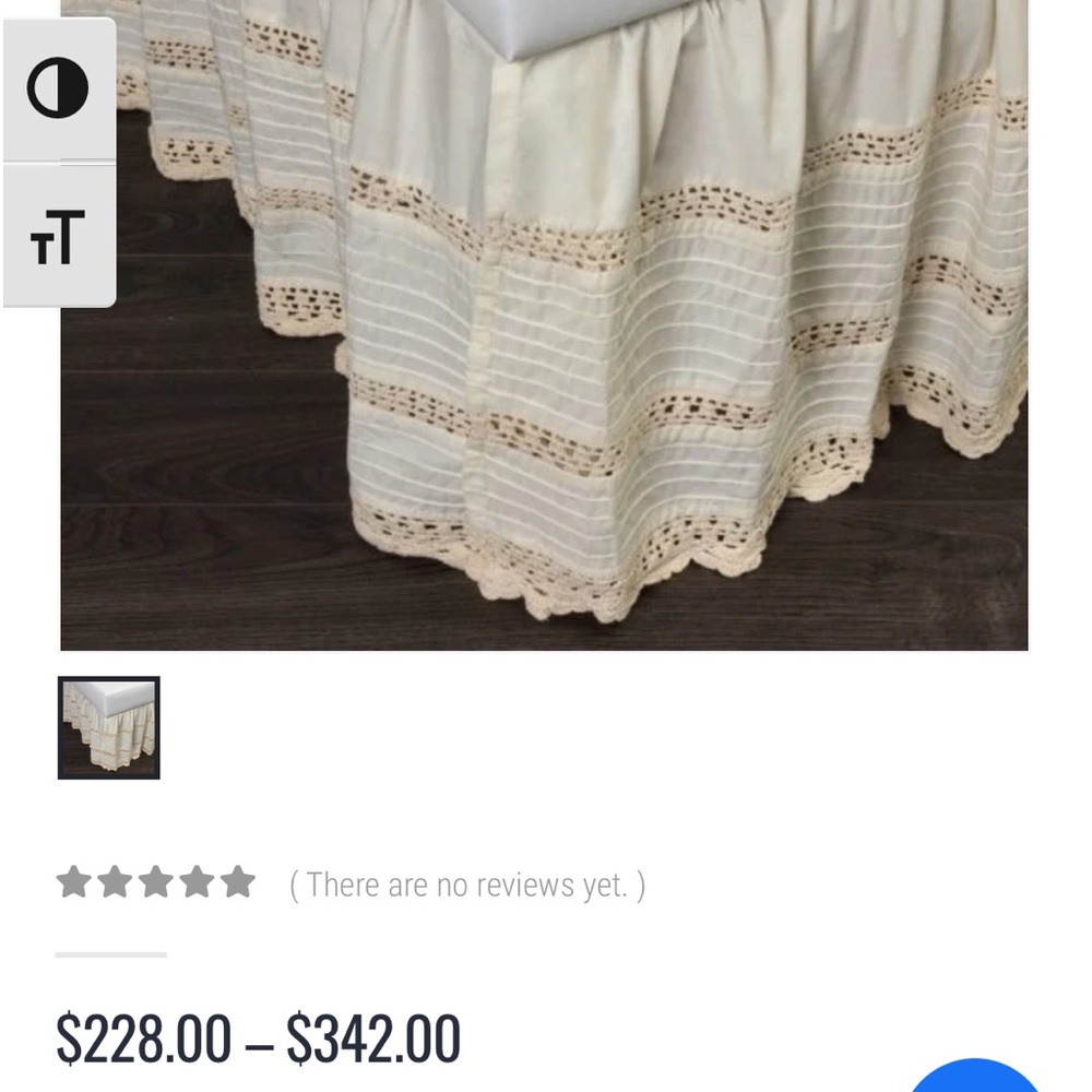 Bedskirt. Crochet bottom. Ivory. Queen size